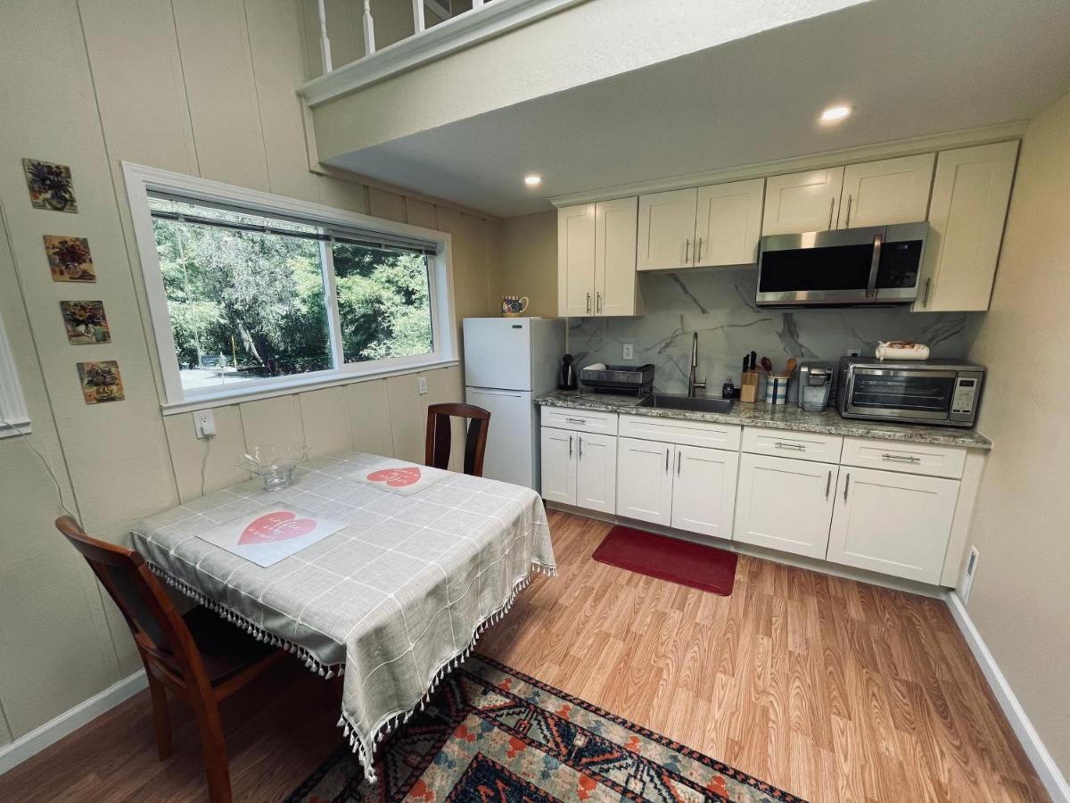 Mountain Estate Apartment