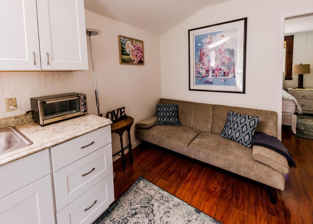 Mountain Estate Apartment